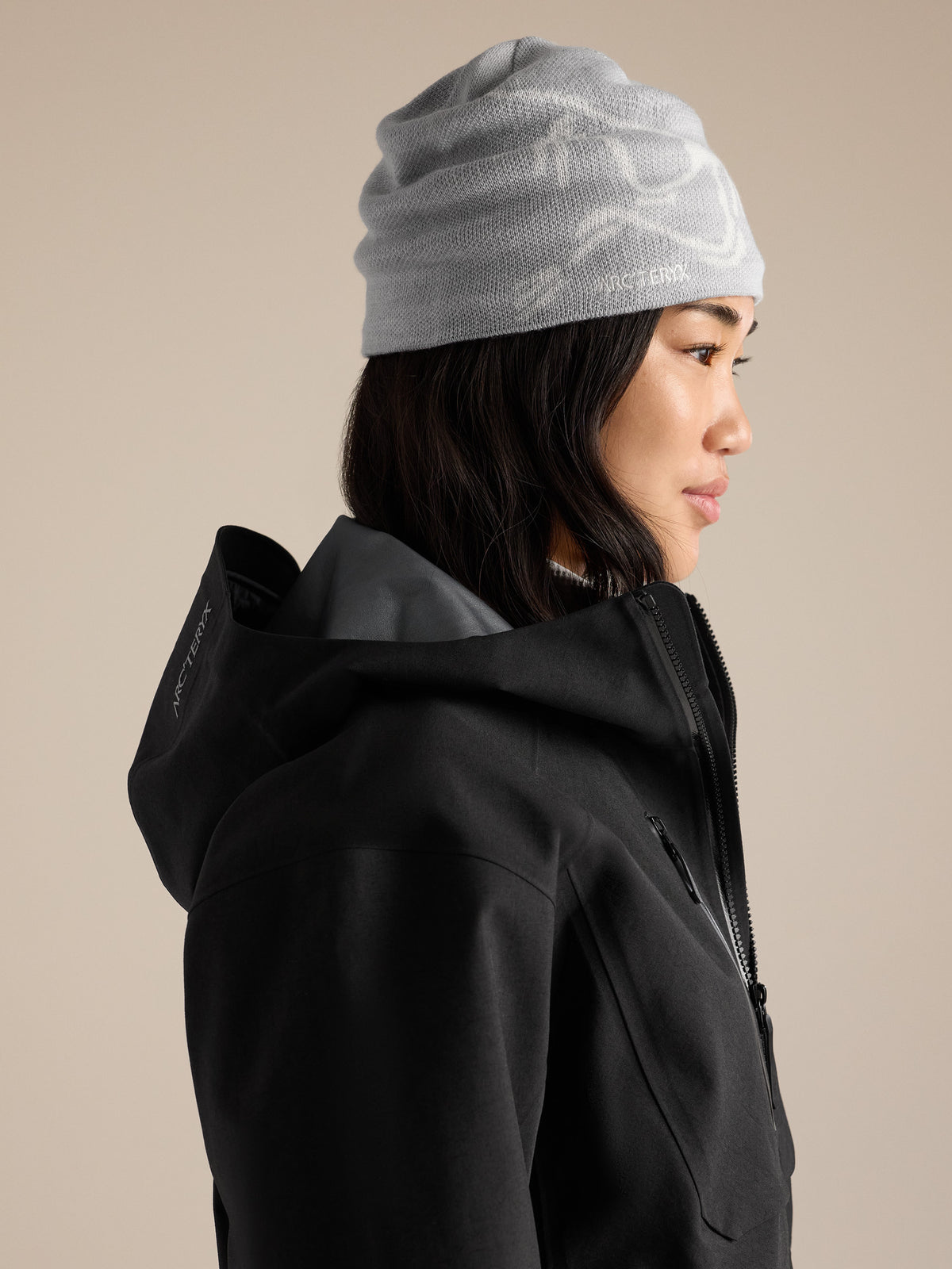 Bird Head Toque Solitude / Arctic Silk Side View