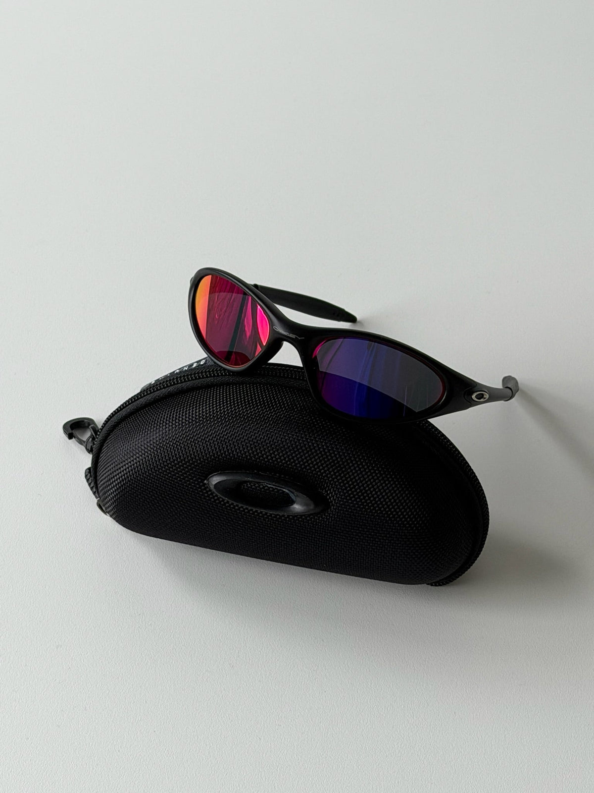 Oakley Eye Jacket Gen 1 Sunglasses – Matte Black / Fire Red — original product photo 10