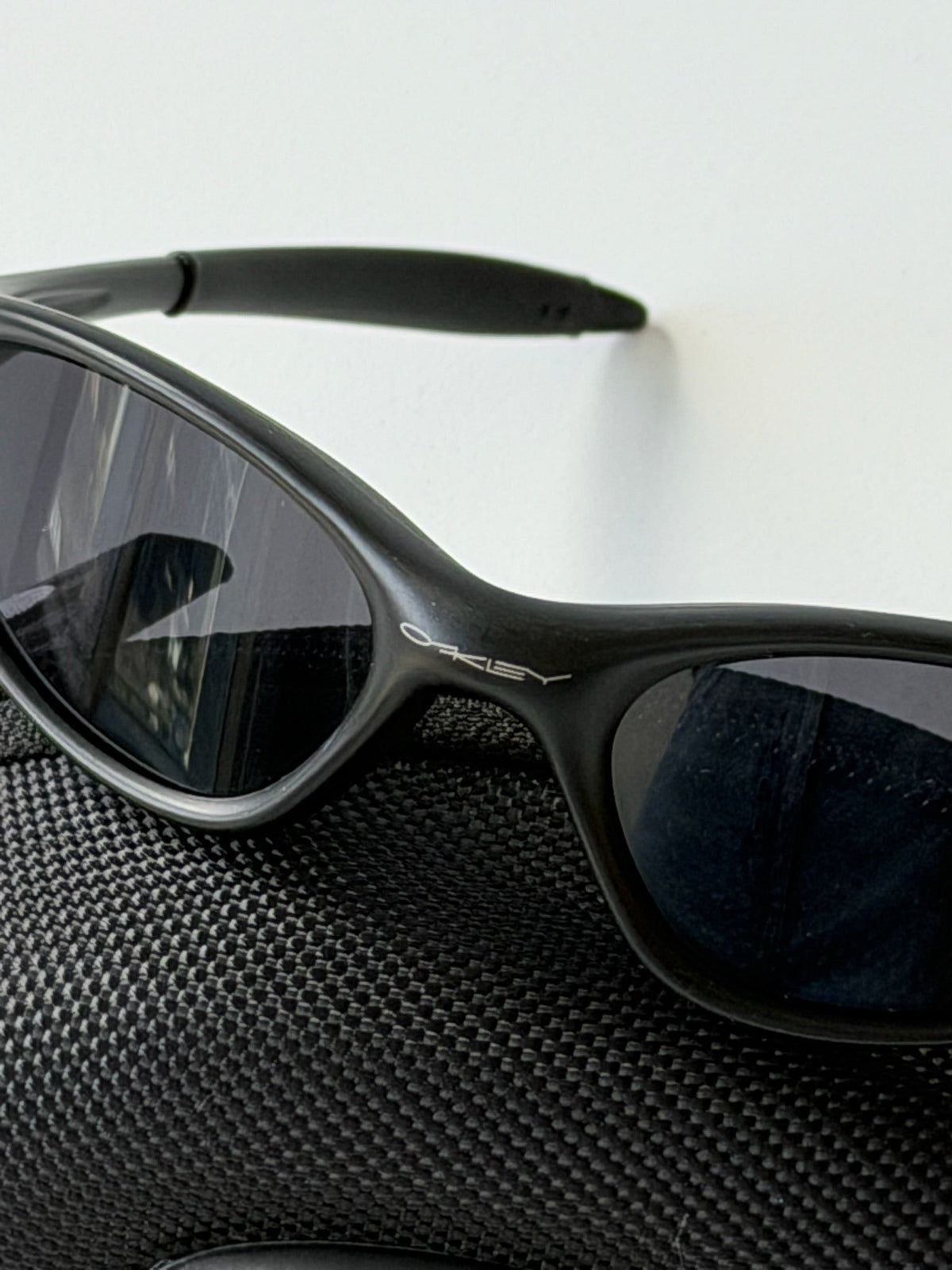 Oakley Eye Jacket Minute 1.0 Sunglasses – Matte Black / Black — original product photo 6