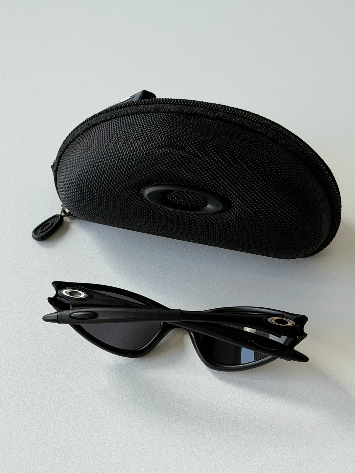 Oakley Eye Jacket Minute 1.0 Sunglasses – Matte Black / Black — original product photo 9