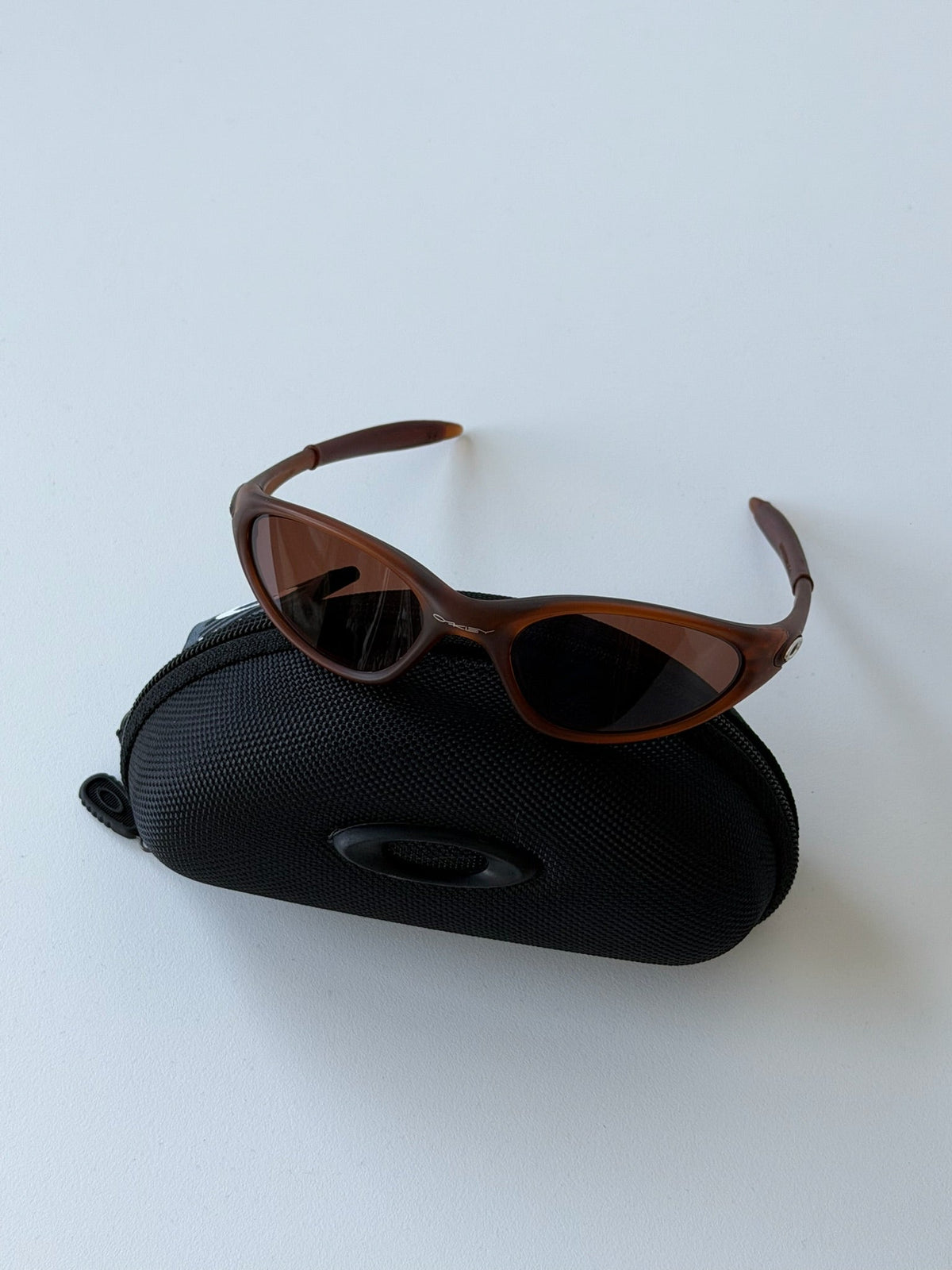 Oakley Eye Jacket Minute 1.0 Sunglasses – Transparent Brown / Brown — original product photo 1