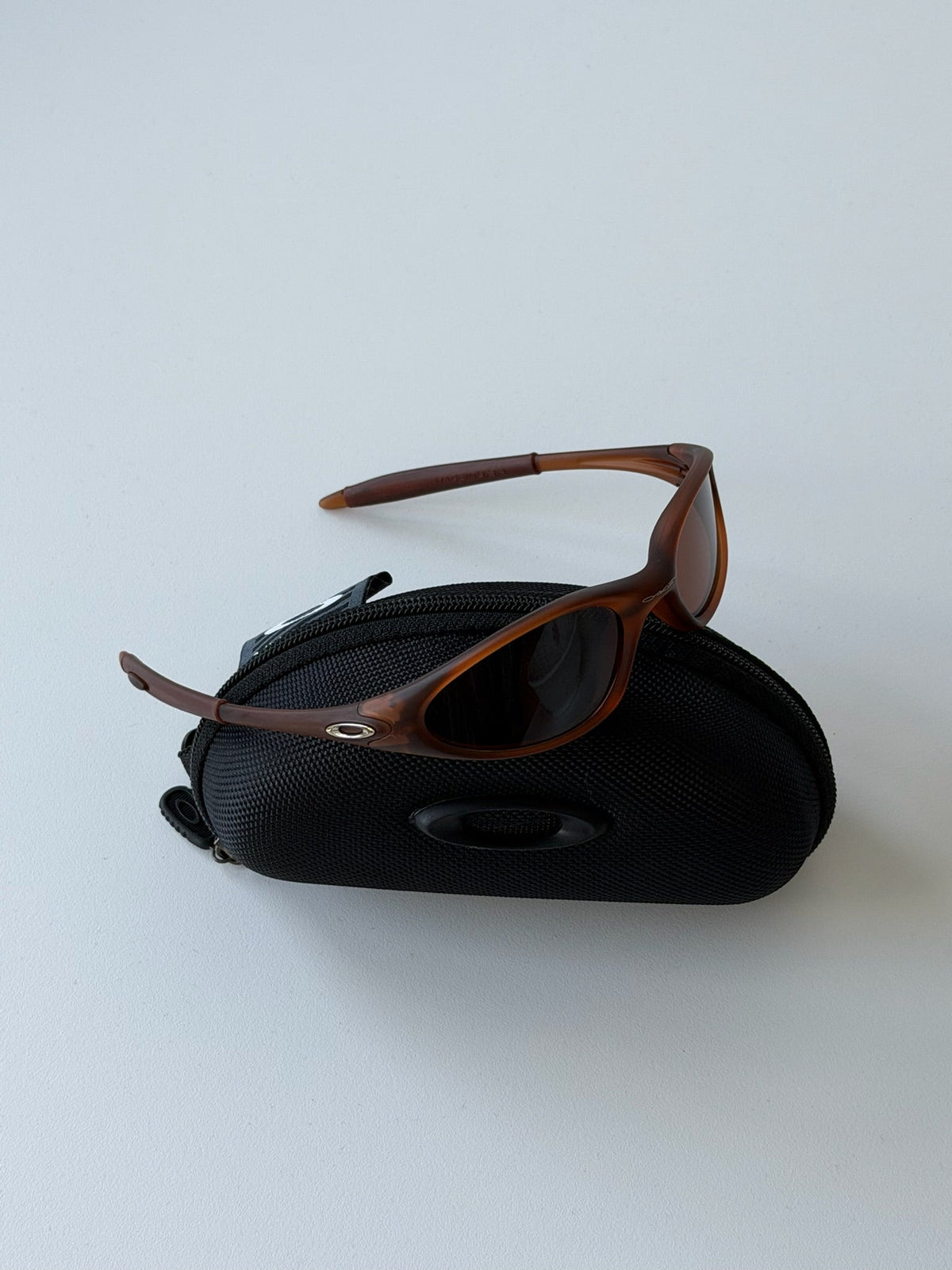 Oakley Eye Jacket Minute 1.0 Sunglasses – Transparent Brown / Brown — original product photo 5