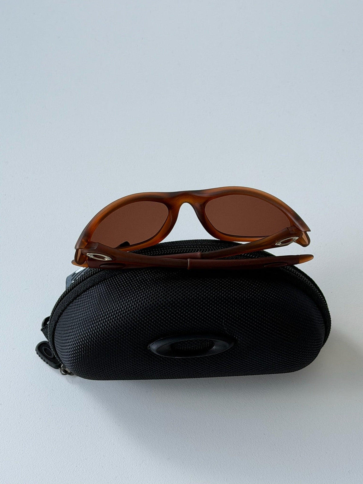 Oakley Eye Jacket Minute 1.0 Sunglasses – Transparent Brown / Brown — original product photo 9